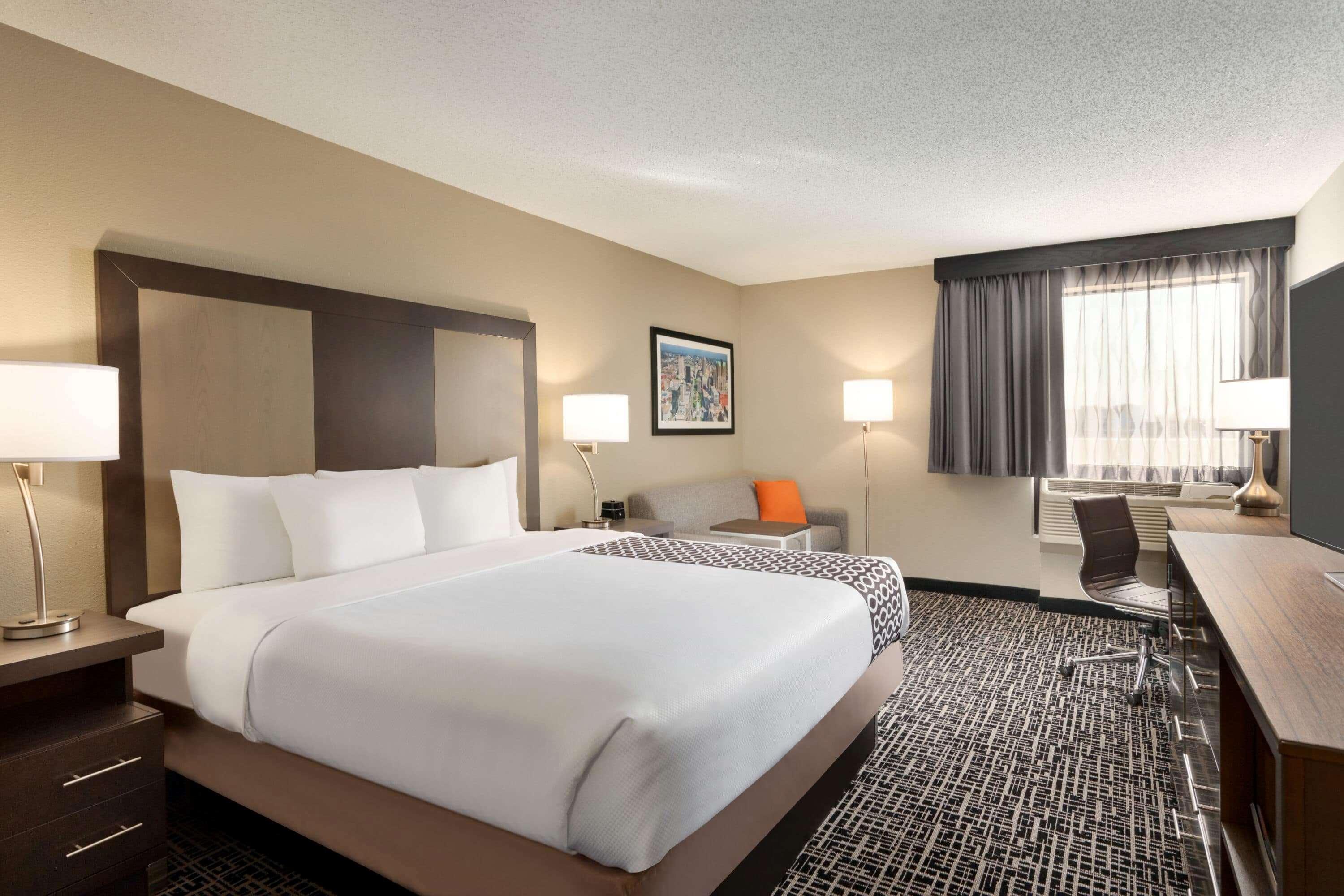 La Quinta Inn & Suites By Wyndham St Louis Route 66 Windsor Springs Zewnętrze zdjęcie