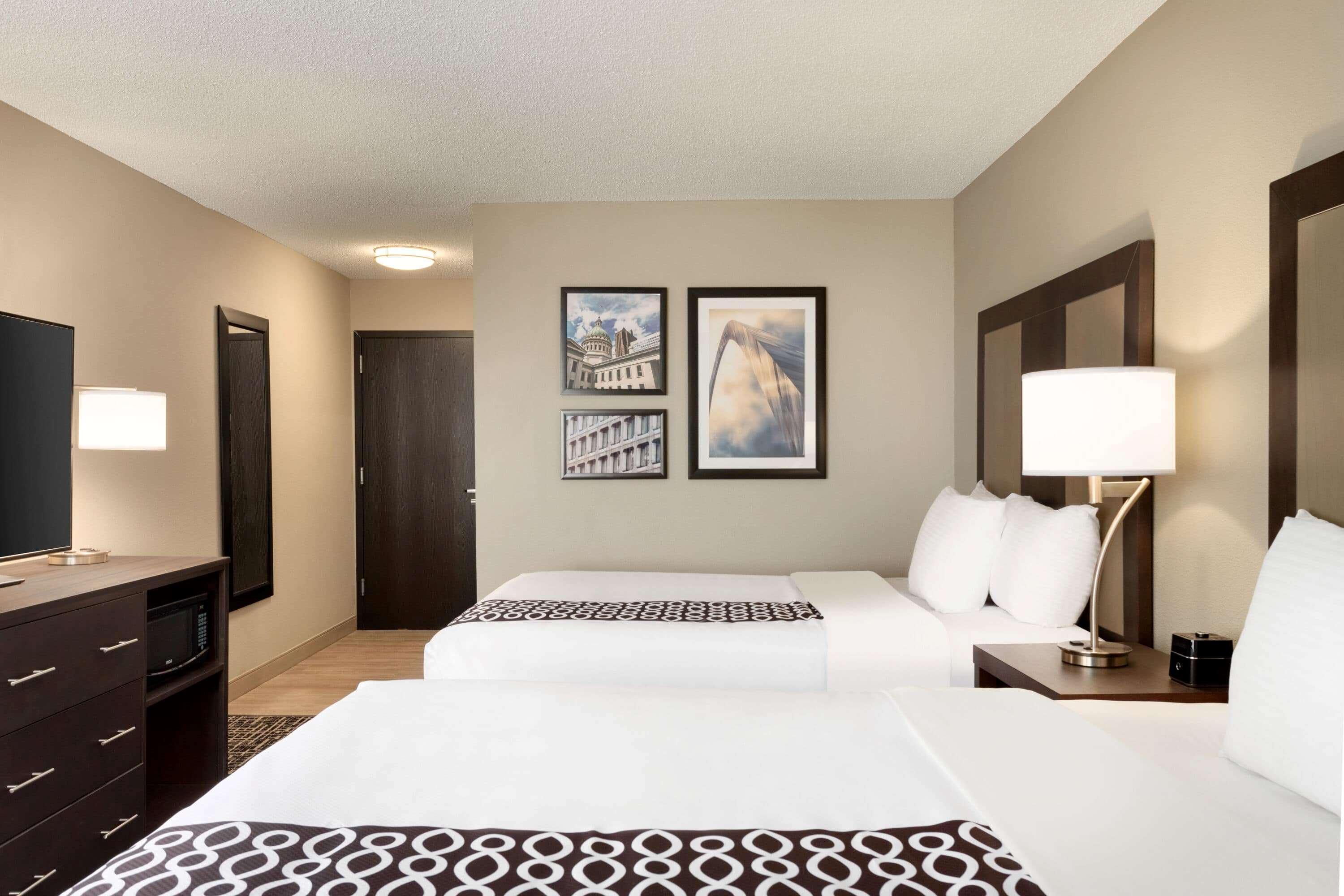 La Quinta Inn & Suites By Wyndham St Louis Route 66 Windsor Springs Zewnętrze zdjęcie